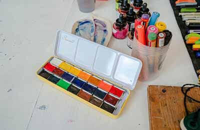 中班美術(shù)活動教案