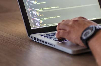 網(wǎng)站設(shè)計(jì)與開發(fā)論文